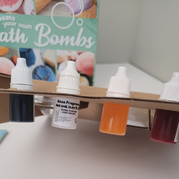 DIY Create Your Own Bath Bombs Box Hinkler Books - Picture 5 of 5